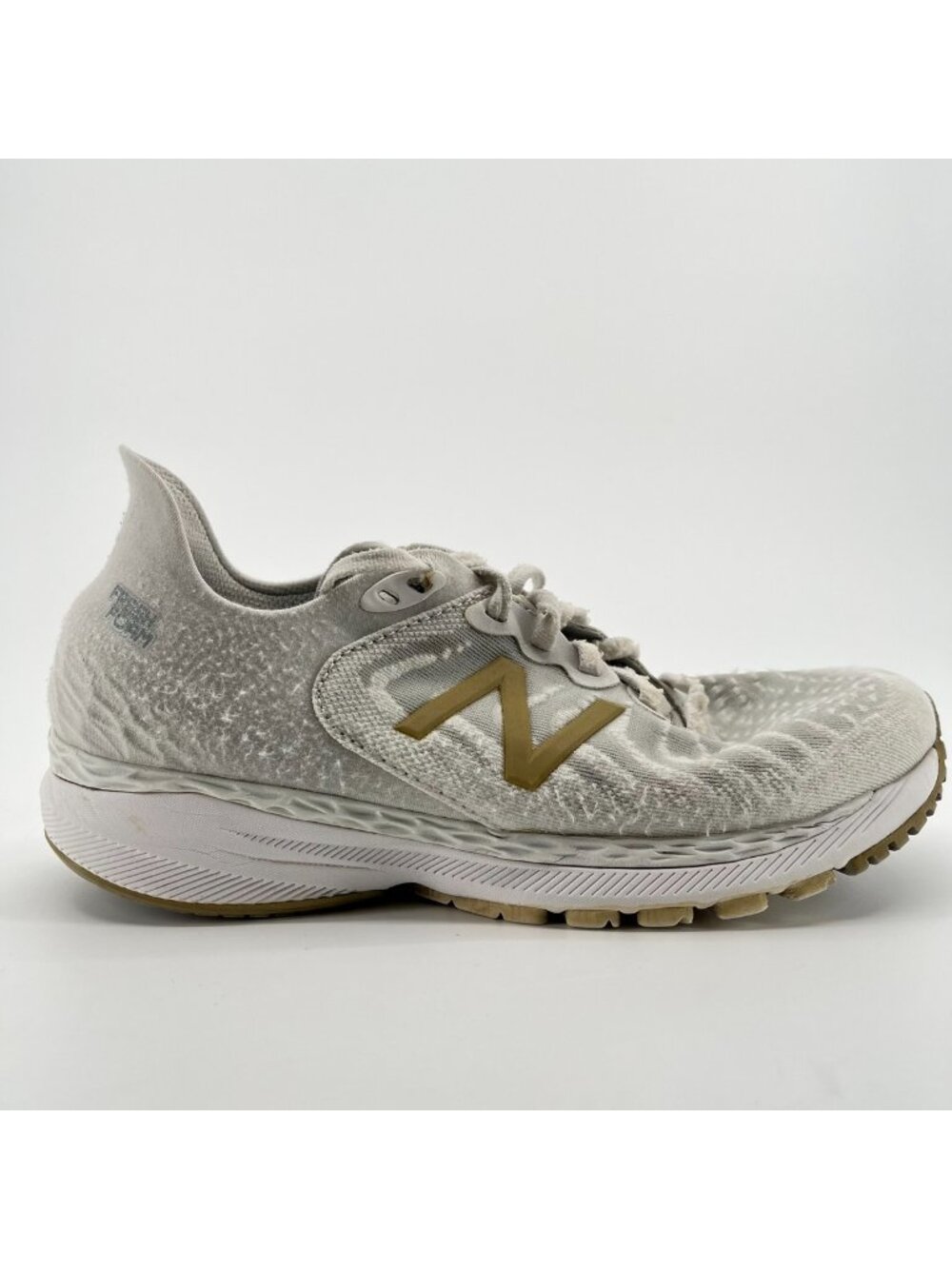 New Balance Fresh Foam 860v11 Womens Size 7 Gray White Running Shoes Sneakers